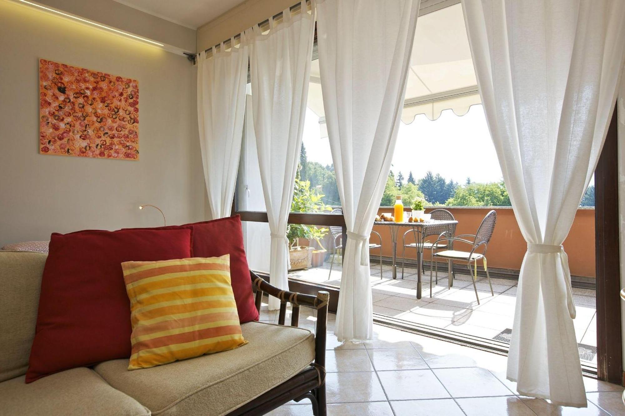 Residenz La Selva Studio-Apartments Ghiffa Δωμάτιο φωτογραφία