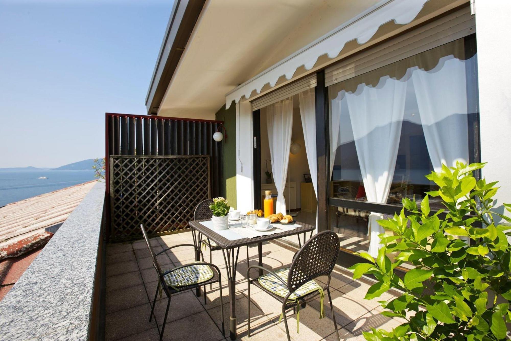 Residenz La Selva Studio-Apartments Ghiffa Δωμάτιο φωτογραφία
